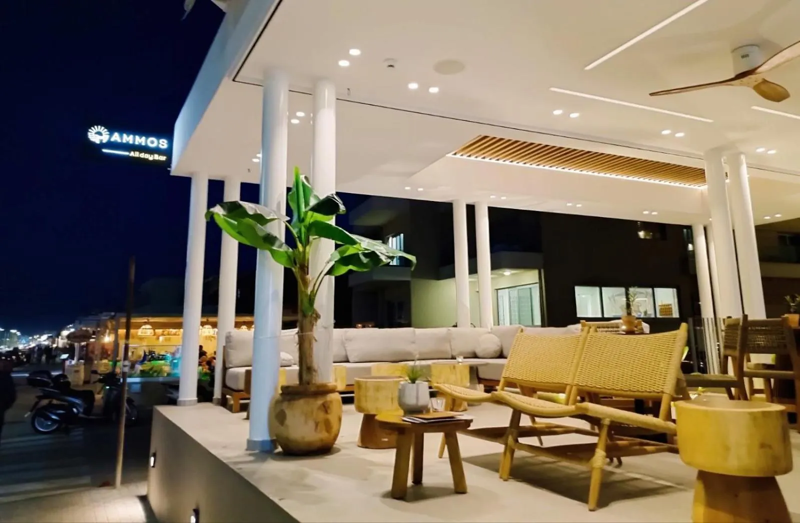 Ammos Suites
